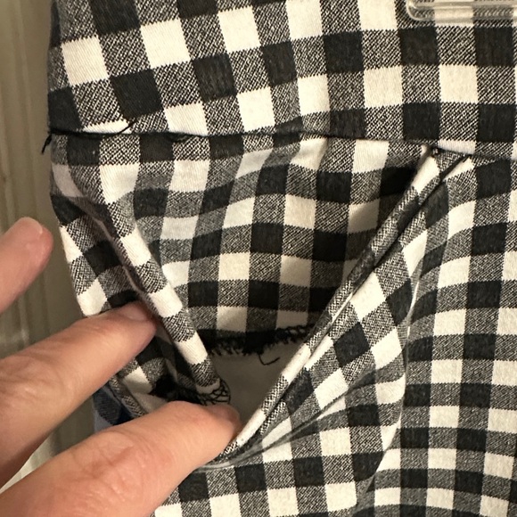croft & barrow Black and White Gingham Women's Bermuda Shorts - Picture 2 of 5